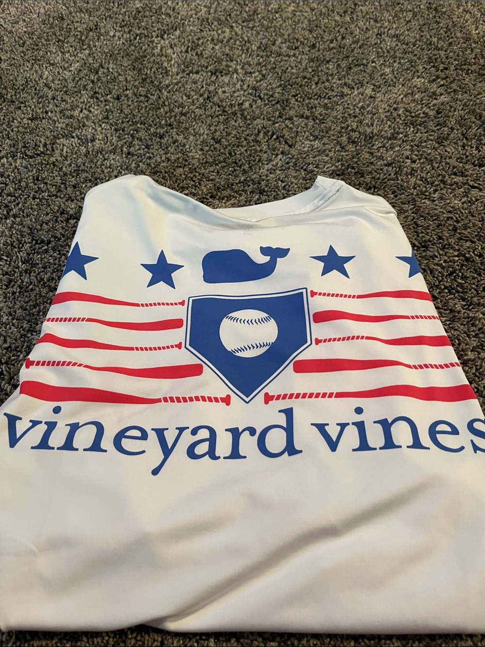 Vineyard Vines White performance tee /Red & Blue Patriotic/baseball logo. New M